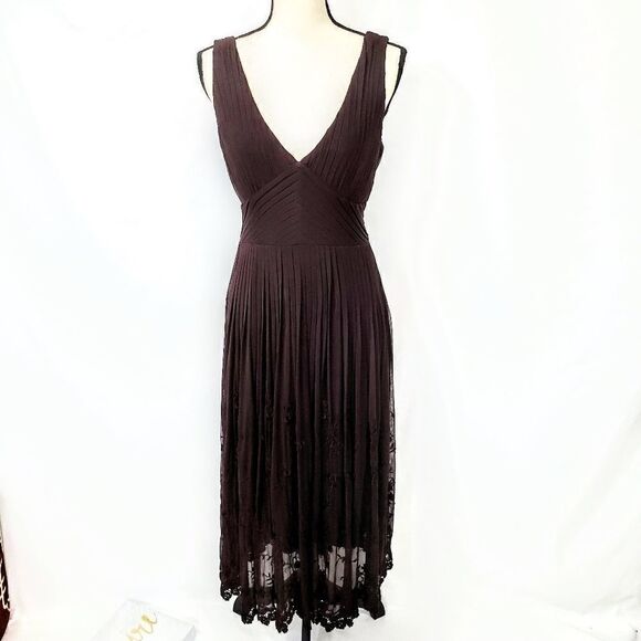 Eci New York Deep V Neck a Line Pleated Gown Dress - Picture 1 of 12